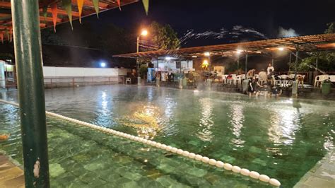 Sari Ater Hot Spring Water: Pengalaman Relaksasi Terbaik di Alam Pegunungan