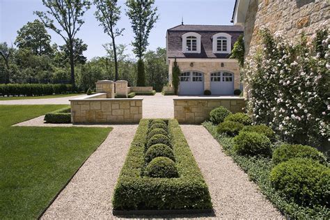 Mariani Landscape | French garden, Garden design, Parterre