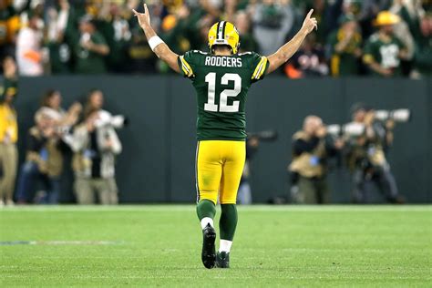 Aaron Rodgers Td Celebration - Rodgers rushed into the end zone for ...