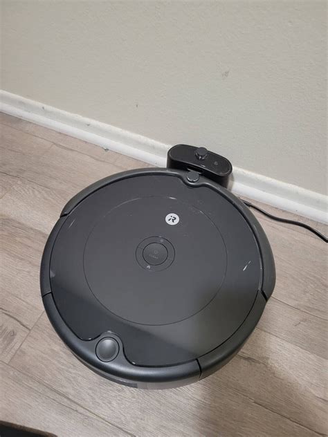 iRobot Roomba 692 Wi-Fi Connected Robot Vacuum 885155015495 | eBay