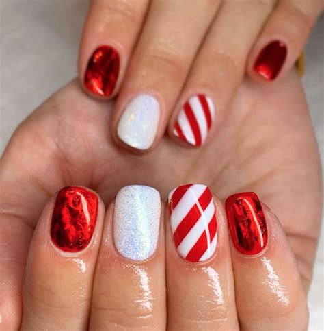 15 Delightful Holiday Nail Designs | Christmas nails easy, Holiday nail designs, Christmas gel nails