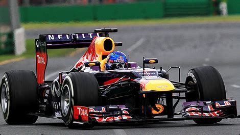 F1: Red Bull RB9's very thin rear wing in Melbourne | Auto123.com