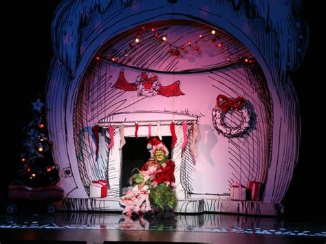 'Grinch' musical a whole-hearted production