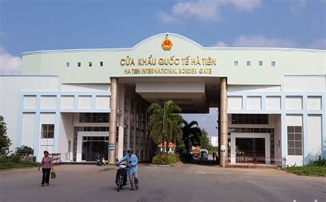 Vietnam-Cambodia Border Crossing Bus