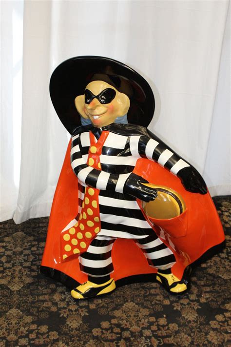 1970s Original HAMBURGLAR Statue 3ft Playland Mcdonald Charaters Life size | Life size, Statues ...