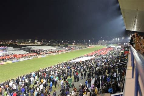 Hollywoodbets Sports Blog: Greyville Racecourse - Profile