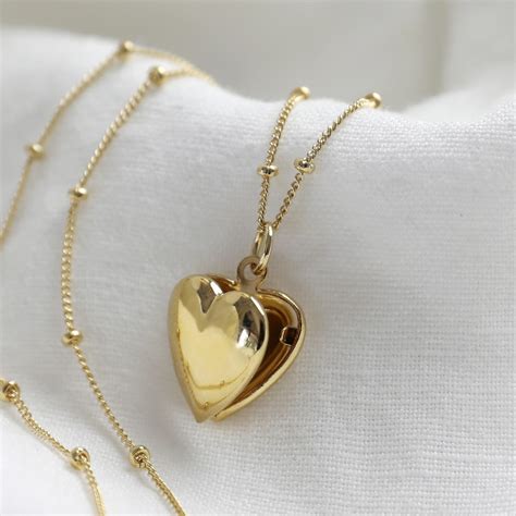 Heart Locket Necklace in Gold