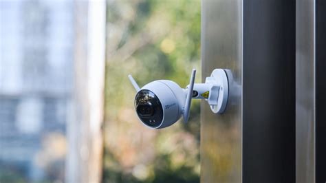 This AI security camera offers high night-vision performance » Gadget Flow