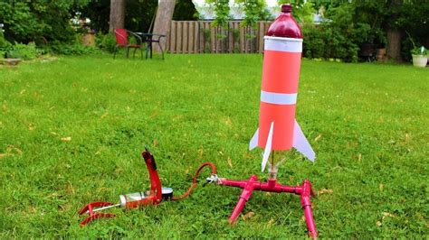 How To Build a Water Pressure Rocket With a Parachute | Water rocket ...