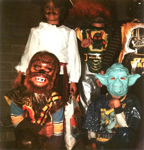 21 Adorable Photos of Kids’ Halloween Costumes From the 1980s ~ Vintage ...