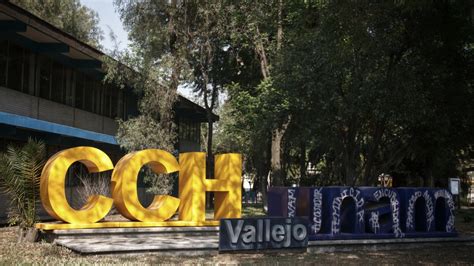 UNAM retoma instalaciones de CCH Vallejo, tomadas el 17 de febrero