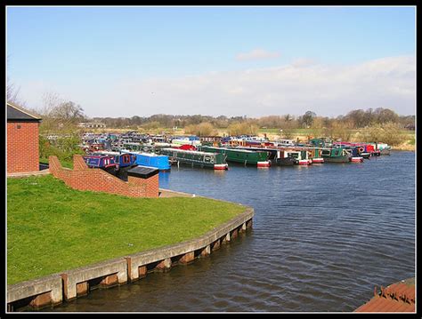 Ripon Racecourse Marina | Living On A Narrowboat