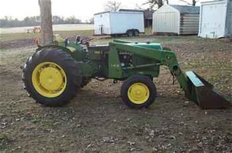 Used Farm Tractors for Sale: John Deere 2040 And Loader (2005-12-27) - TractorShed.com