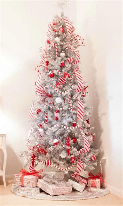 30 Classic Christmas tree ideas 2023 trends you'll love - Fashionsum