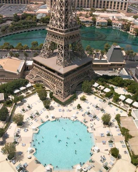 Pool á Paris: Paris Las Vegas Pool Hours, Prices 2023