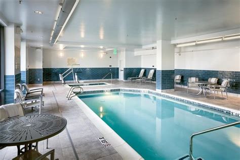 Hampton Inn & Suites by Hilton Seattle/Northgate - UPDATED 2018 Prices, Reviews & Photos (WA ...