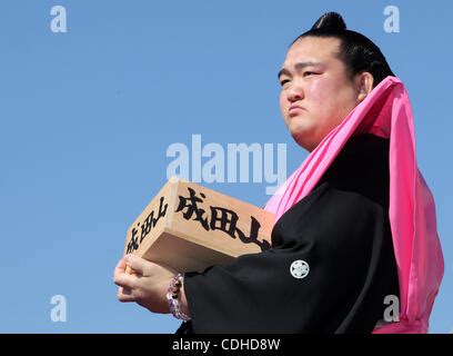 Feb. 2, 2011 - Tokyo, Japan - Sumo wrestler Yamamotoyama is seen upon arrival at Ryogoku ...