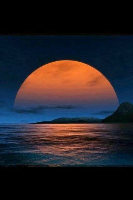 Absolutely gorgeous | Scenery, Orange moon, Moon photography