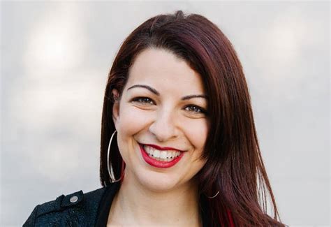 Anita Sarkeesian to close Feminist Frequency after 15 years | GamesIndustry.biz