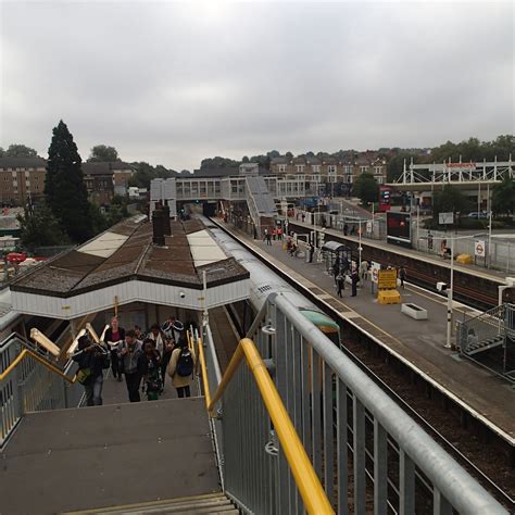 New Cross Gate Station « The Anonymous Widower