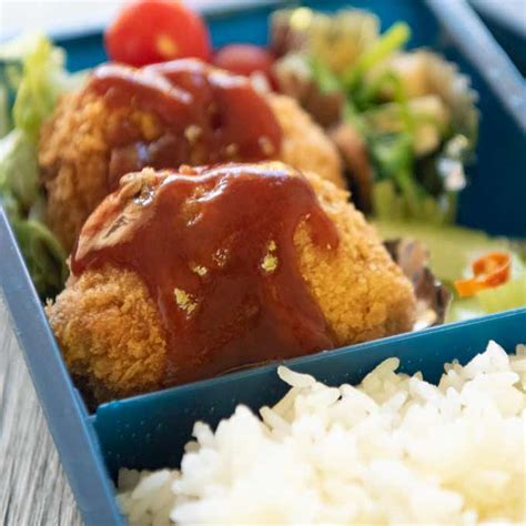 Menchi_Katsu_Bento_3472sq - RecipeTin Japan