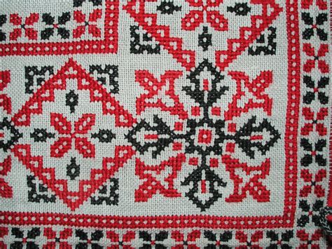 File:Cross stitch embroidery.jpg - Wikipedia