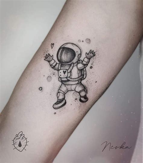 24 Super Cool Astronaut Tattoo Designs | Tattoo designs men, Astronaut ...