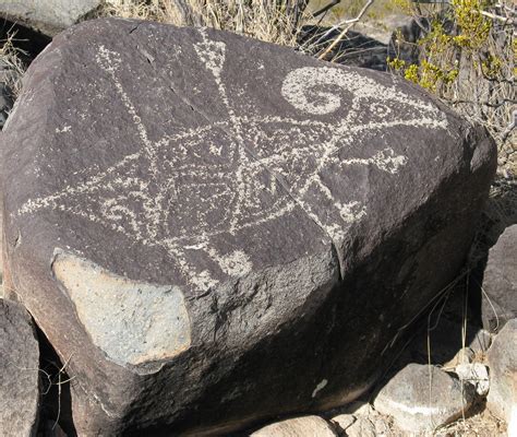 Tour: Three Rivers Petroglyph Site