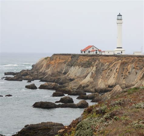 Point Arena Lighthouse, Point Arena, CA - California Beaches