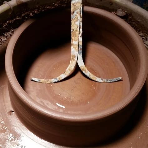 Throwing Molds on the Wheel — objective clay | Pottery molds, Mold making, Molding