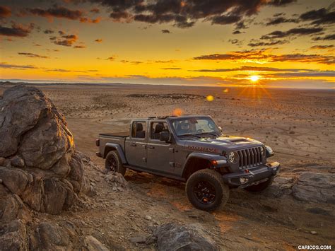 2020 Jeep Gladiator Mojave - Front Three-Quarter | Wallpaper #42 ...