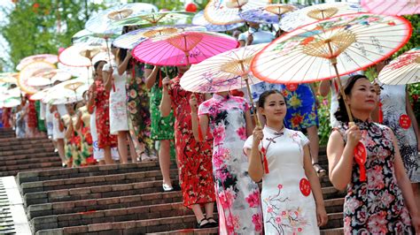 Is a Chinese-Style Prom Dress Cultural Appropriation? - The New York Times