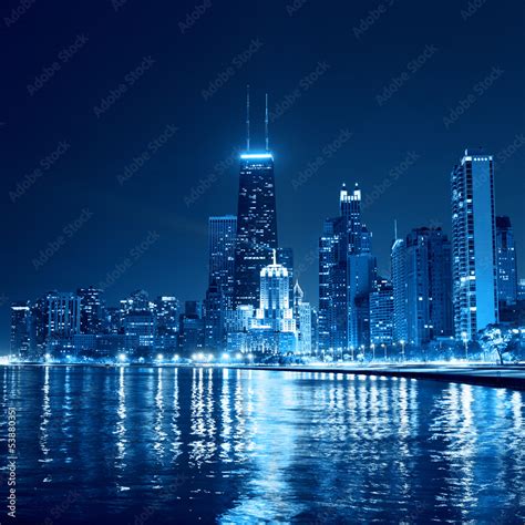 financial district (night view Chicago) Stock Photo | Adobe Stock