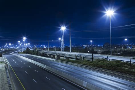 LED Highway & Roadway Lights - LedsUniverse
