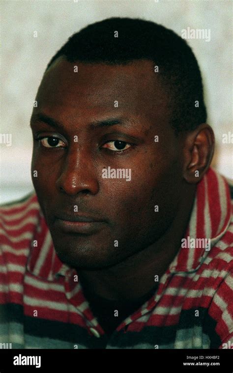 HENRY AKINWANDE BOXER (HEAVYWEIGHT) 23 March 1994 Stock Photo - Alamy