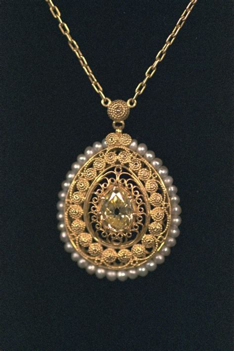 Tiffany & Co. Yellow Diamond Pendant | Antiques Roadshow | PBS