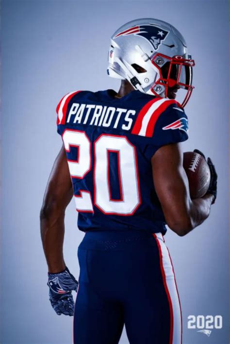 New England Patriots Unveil New Uniforms (PICS)