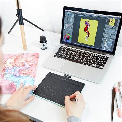 Bảng vẽ Wacom Intuos Bluetooth S CTL-4100WL/K0 (hàng phân phối chính thức) - màu Đen ...