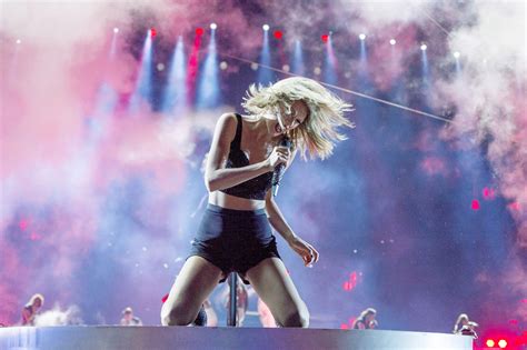 Taylor Swift's '1989' World Tour Is Engineered to Be the Best Night of Your Life, and It Is | NOISEY