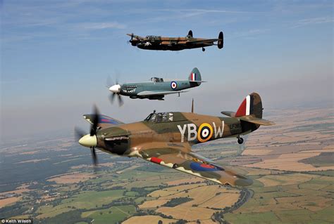 Glorious photographs in Haynes book capture RAF Battle of Britain Memorial Flight | Daily Mail ...