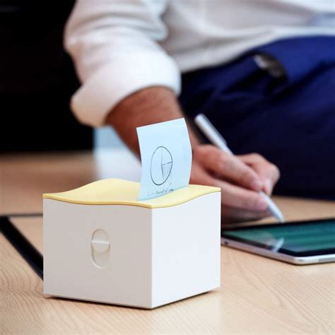 Inkless Mini Printer - Things I Desire