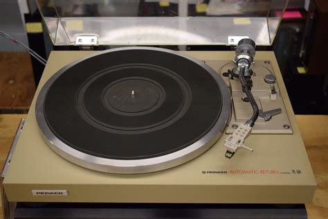 Pioneer Turntable - Model: PL-514 | Vintage Audio Exchange