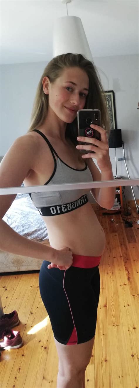 Model shares bloated 'pregnant' tummy to highlight Instagram Vs reality