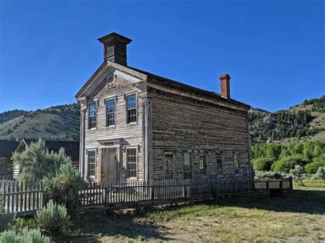 What to Expect at Bannack Ghost Town - Tips For Family Trips