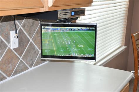 Under Cabinet Kitchen TV Buyers Guide - Quality Mobile Video Blog