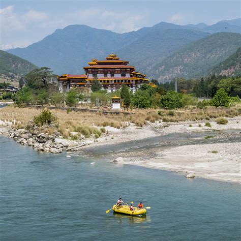 Bhutan Trekking Tours - Bhutan Visits - Book Your Bhutan Trekking Tour!