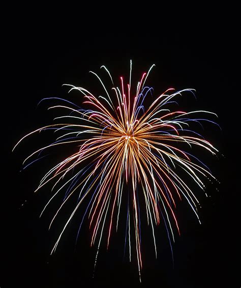 Red white and blue fireworks | Marilyn Conlon | Flickr