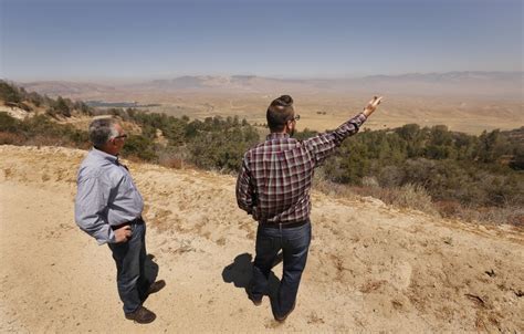 Citing high wildfire risk, judge halts construction of massive Tejon ...