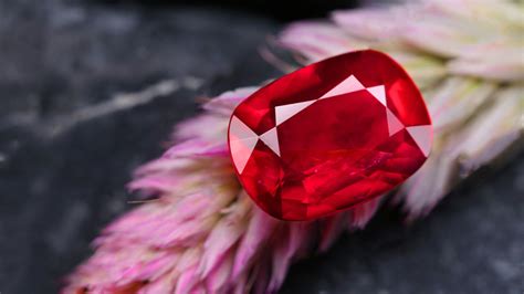 July Birthstone: The Magnificent Ruby Gemstone