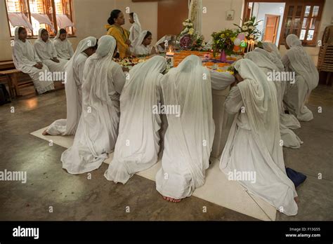 Mother teresa nobel prize hi-res stock photography and images - Alamy